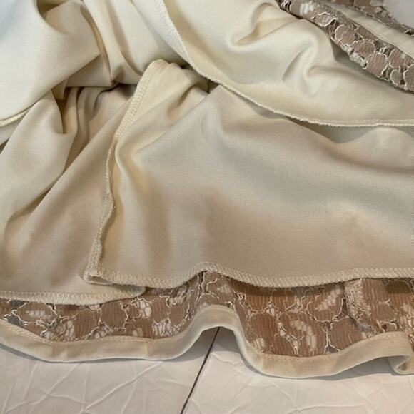 Honey And Rosie Embroidered Cream & Tan‎ Lace w/Sequins Party Event Dress Size 1 - Picture 8 of 13